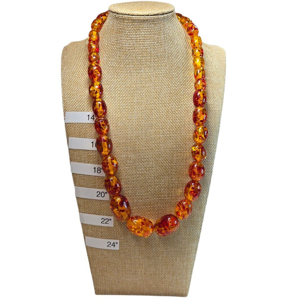 Vintage Women's Amber Resin Bead Necklace Variegated Size Hidden Barrel Clasp